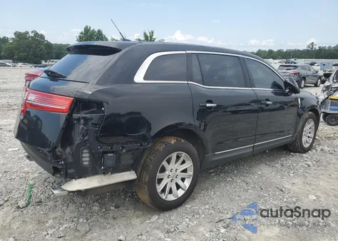 2018 Lincoln Mkt from USA, damaged, VIN 2LMHJ5NK2JBL01831